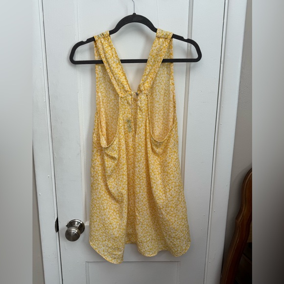 Chic Soul Yellow Floral Racerback Tanktop Blouse XL/1X - Picture 5 of 5